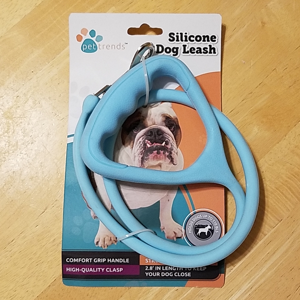 Silicone dog leash 2.8' in length Pet Trends